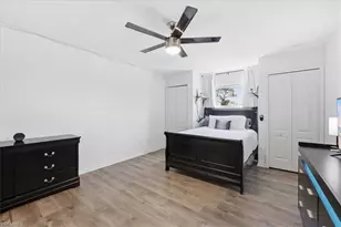 812 SW 11th Ct, Cape Coral, FL 33991 - Photo 16