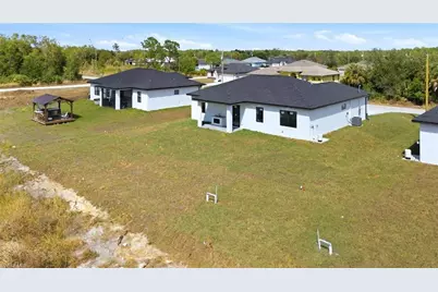 2913 24th St W, Lehigh Acres, FL 33976 - Photo 32