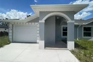 972/974 Ainsworth St W, Lehigh Acres, FL 33974 - Photo 2