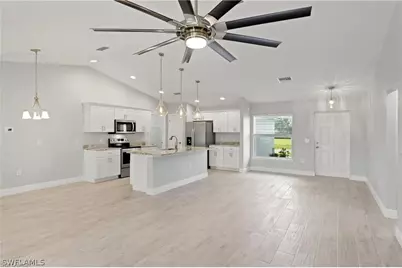 1322 NE 12th Pl, Cape Coral, FL 33909 - Photo 4