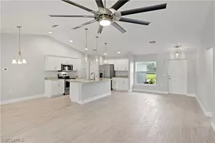 1322 NE 12th Pl, Cape Coral, FL 33909 - Photo 4