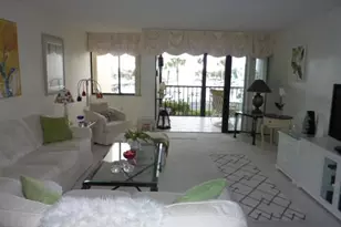 4821 S Landings Dr, Fort Myers, FL 33919 - Photo 10
