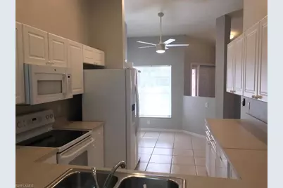 4330 SW 7th Pl, Cape Coral, FL 33914 - Photo 2