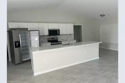 3200 NW 4th Pl, Cape Coral, FL 33993 - Photo 2