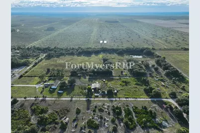 23910 Tinas Ln, Fort Myers, FL 33913 - Photo 36