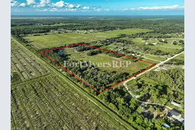 23910 Tinas Ln, Fort Myers, FL 33913 - Photo 8