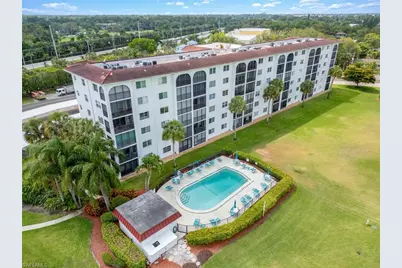 37 High Point Cir E #208, Naples, FL 34103 - Photo 16