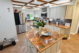 3008 SW 3rd Pl, Cape Coral, FL 33914 - Photo 4