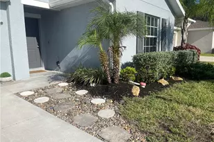 3813 Treasure Oak Wy, Fort Myers, FL 33905 - Photo 2