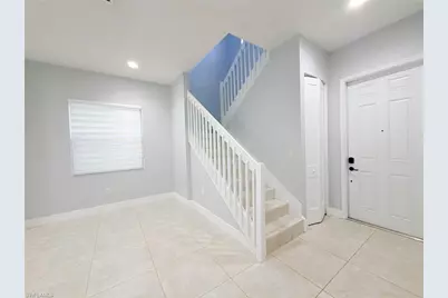 9045 Madrid Cir, Naples, FL 34104 - Photo 6