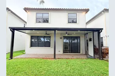 9045 Madrid Cir, Naples, FL 34104 - Photo 20