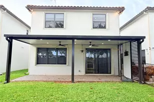 9045 Madrid Cir, Naples, FL 34104 - Photo 20