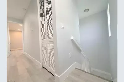 9045 Madrid Cir, Naples, FL 34104 - Photo 8