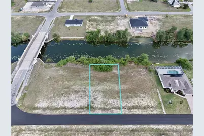 1404 NE 23rd Ter, Cape Coral, FL 33909 - Photo 2