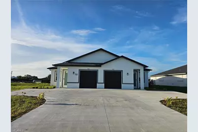 913 NE 15th Ln, Cape Coral, FL 33909 - Photo 1