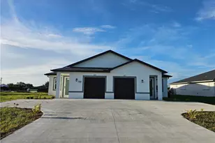 913 NE 15th Ln, Cape Coral, FL 33909 - Photo 1