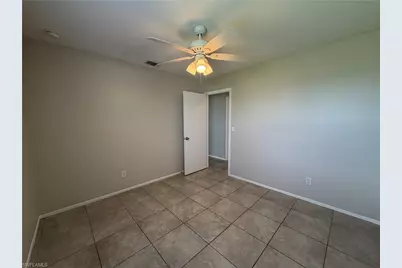 2018 NE 10th Pl, Cape Coral, FL 33909 - Photo 10