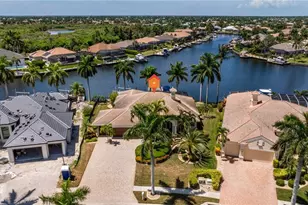 1925 Harbour Cir, Cape Coral, FL 33914 - Photo 46