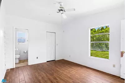 325 NE 10th St, Cape Coral, FL 33909 - Photo 16