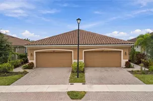 10360 Bonavie Cv Dr, Fort Myers, FL 33966 - Photo 4