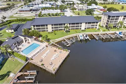 4719 SE 17th Pl #103, Cape Coral, FL 33904 - Photo 2
