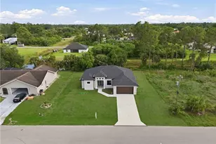 1436 Graham Cir, Lehigh Acres, FL 33936 - Photo 2