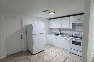 286-296 Lowell Ave, North Fort Myers, FL 33917 - Photo 2