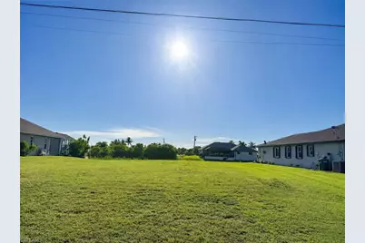 1841 NW 7th Ave, Cape Coral, FL 33993 - Photo 2