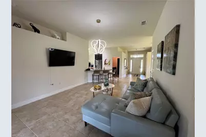 555 Sargent St, Lehigh Acres, FL 33972 - Photo 6