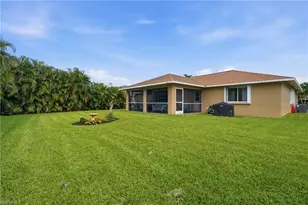 2806 SW 33rd St, Cape Coral, FL 33914 - Photo 2