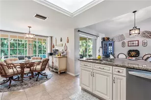 2806 SW 33rd St, Cape Coral, FL 33914 - Photo 6