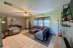1435 SE 19th St, Cape Coral, FL 33990 - Photo 4