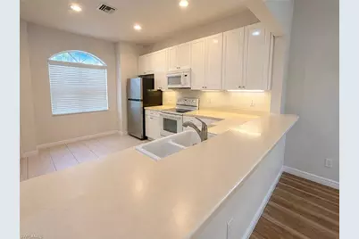 11330 Lakeland Cir, Fort Myers, FL 33913 - Photo 2