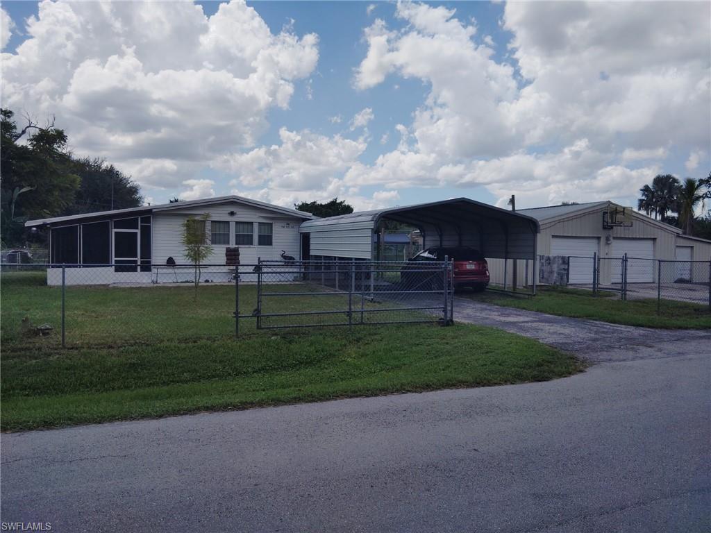 306 Pinecrest Ave NW - 306 Pinecrest Ave NW, Moore Haven, FL 33471 Luxury Property | Jose Angel Pina