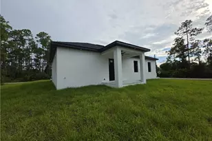 706 W 11th St, Lehigh Acres, FL 33972 - Photo 2