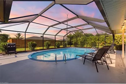 128 SE 45th St, Cape Coral, FL 33904 - Photo 2