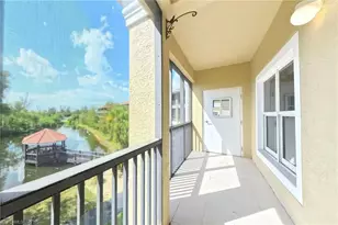 10041 Lake Cove Dr, Fort Myers, FL 33908 - Photo 4