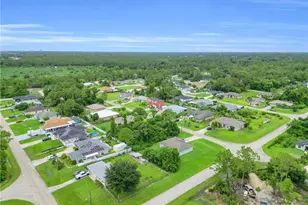 5562 Benton St, Lehigh Acres, FL 33971 - Photo 10