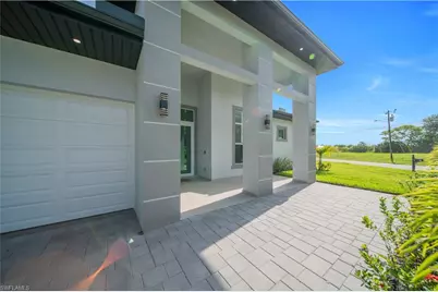 329 NE 6th St, Cape Coral, FL 33909 - Photo 6