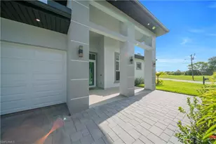 329 NE 6th St, Cape Coral, FL 33909 - Photo 6
