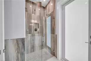329 NE 6th St, Cape Coral, FL 33909 - Photo 30