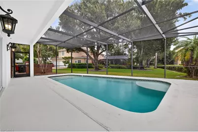 23 Winewood Ct, Fort Myers, FL 33919 - Photo 8