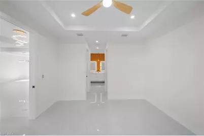 908 NE 11th Ave, Cape Coral, FL 33909 - Photo 14