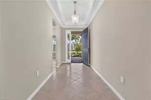 8051 Venetian Pointe Dr, Fort Myers, FL 33908 - Photo 8