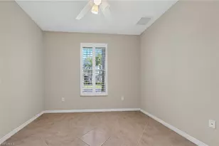 8051 Venetian Pointe Dr, Fort Myers, FL 33908 - Photo 12