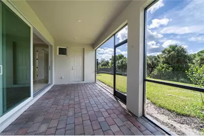 8051 Venetian Pointe Dr, Fort Myers, FL 33908 - Photo 6