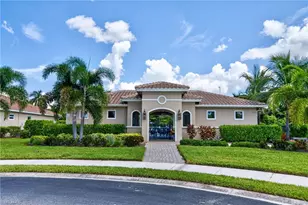 8051 Venetian Pointe Dr, Fort Myers, FL 33908 - Photo 42