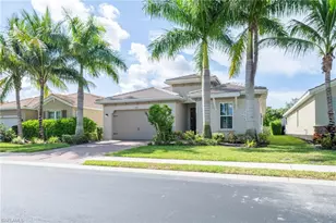 8051 Venetian Pointe Dr, Fort Myers, FL 33908 - Photo 2