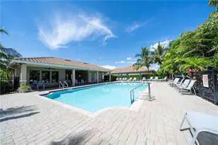 8051 Venetian Pointe Dr, Fort Myers, FL 33908 - Photo 44
