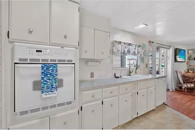 633 Forest Palm Ct, North Fort Myers, FL 33917 - Photo 16